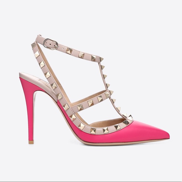 Authentic Valentino Rockstud Pumps - Picture 1 of 13
